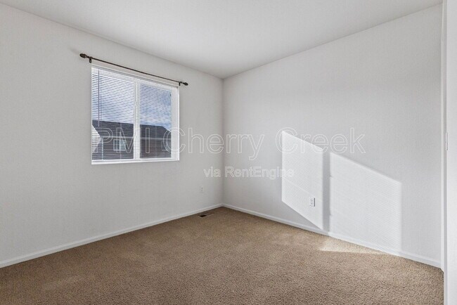 Building Photo - 5555 Kirk St