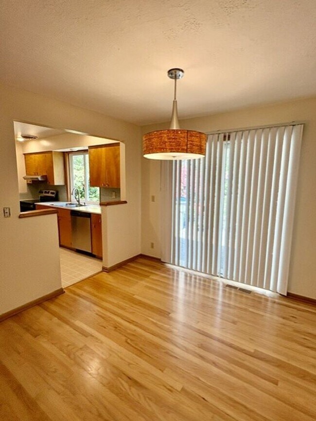 Building Photo - |NEW| ~ Charming Cedar Hills Ranch – Great Location! ~ Accepting Applications April 26 @ 5AM!