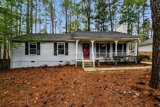 Building Photo - 407 E Dynasty Dr