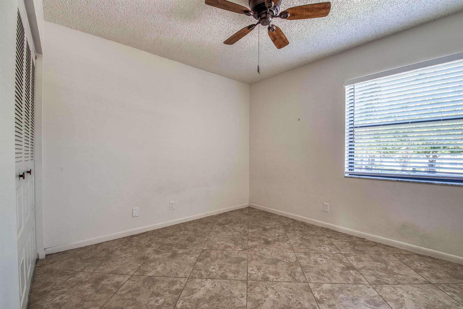 Building Photo - 12829 Briarlake Dr