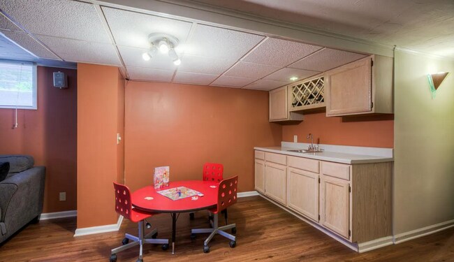Building Photo - Charming 2 Bedroom In Benson!!