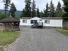 Building Photo - 6257 Laurel Pl