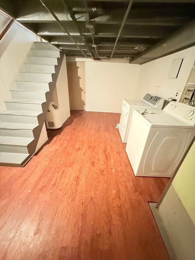 Building Photo - 5BR / 2.5 BA Home – Charles Village – $2,595/mo