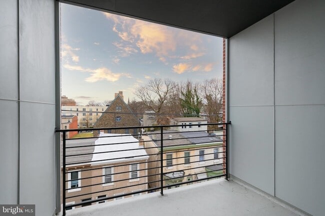 Building Photo - 45 W Haines St