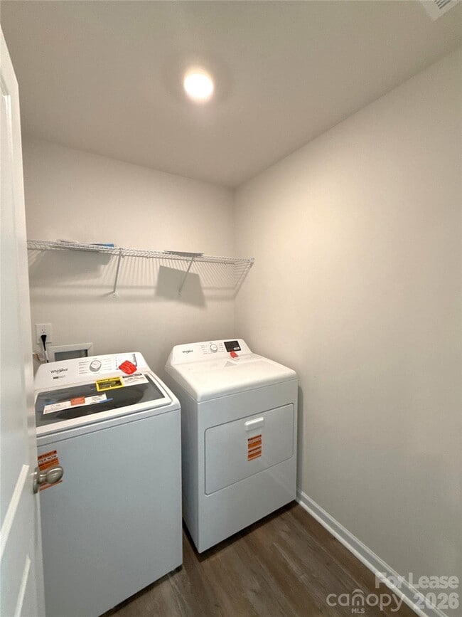 Building Photo - 7640 Bainbridge Rd