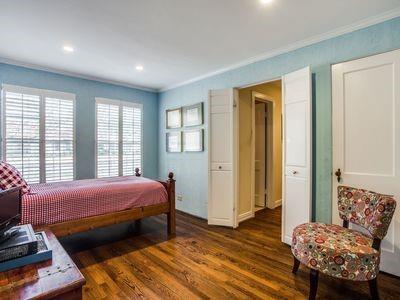Building Photo - 4325 Grassmere Ln