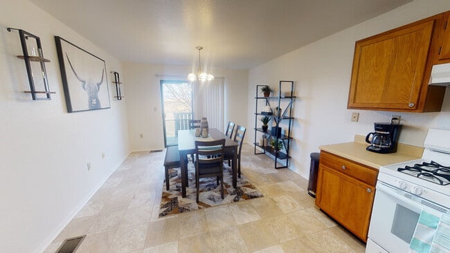 Building Photo - 393 Mickelson Ct