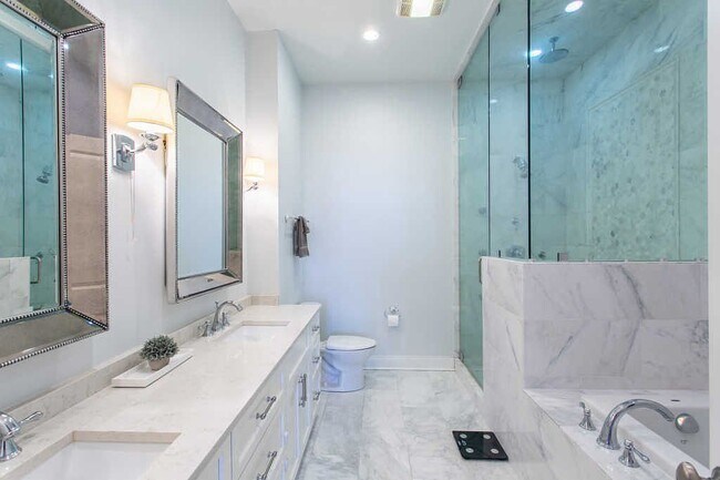 Building Photo - 1845 S State St