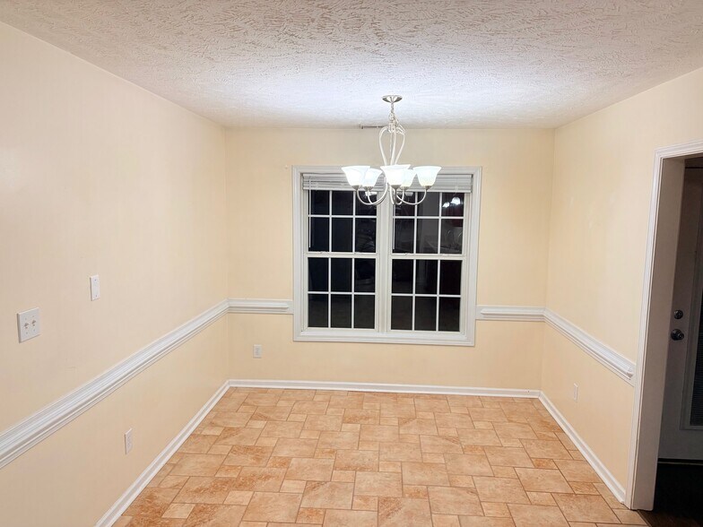 Building Photo - 118 Eastfield Dr
