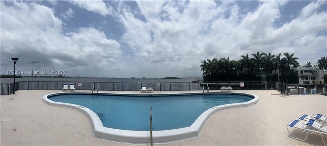 Building Photo - 11930 N Bayshore Dr