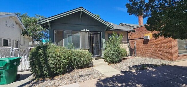 Building Photo - Charming Victorian Square Home – 4 Bed / 1 Bath – $2,075/Month