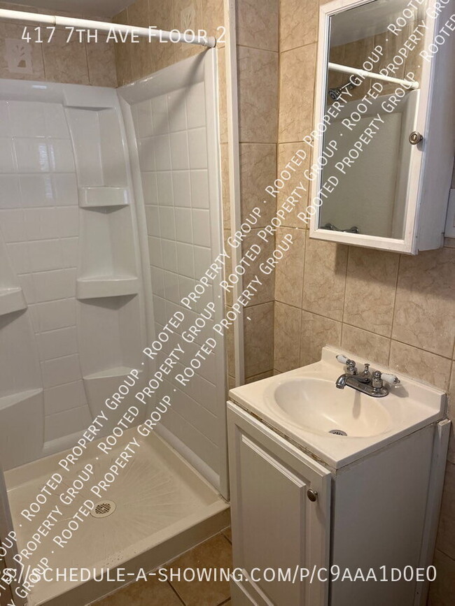 Building Photo - Spacious 1 Bedroom in Troy with Washer/Dry...