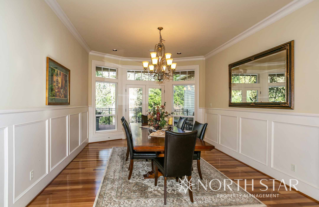 Building Photo - Stunning Home in Hidden Creek