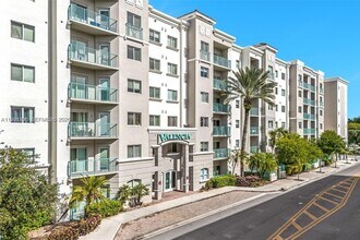 Building Photo - 6001 SW 70th St