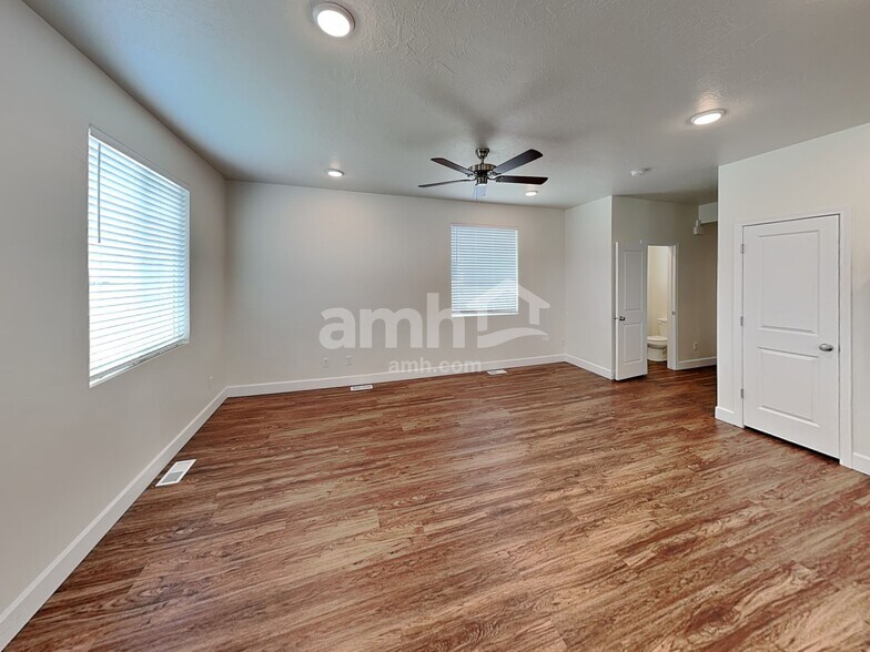 Building Photo - 7357 S Copper Rim Dr