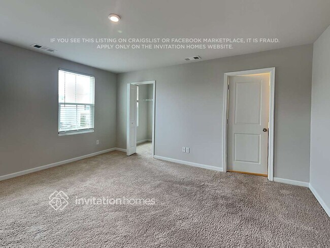 Building Photo - 2408 Solomon Ln