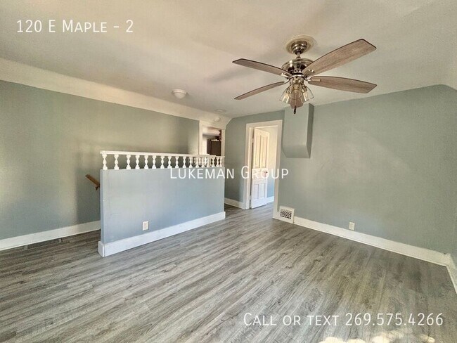 Building Photo - 120 E Maple-2