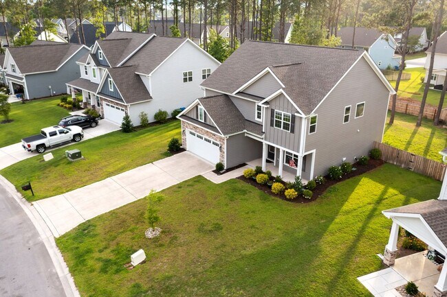 Building Photo - 507 W Red Head Cir