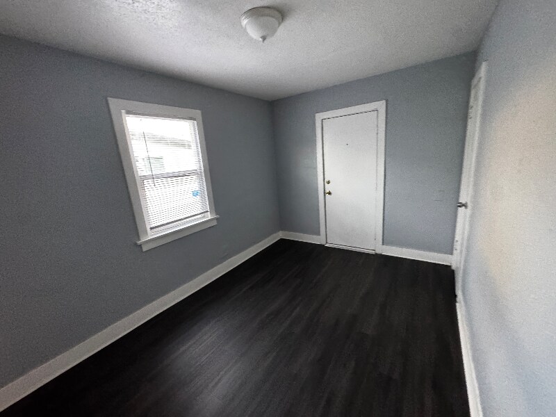 Building Photo - 1707 N Pershing Ave