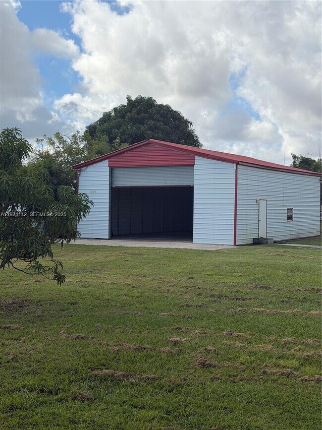 Building Photo - 25800 SW 214th Ave