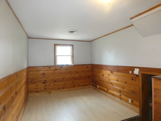 Building Photo - 1402 NE 67th St