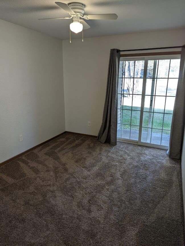 Building Photo - 1505 W 25th Ct