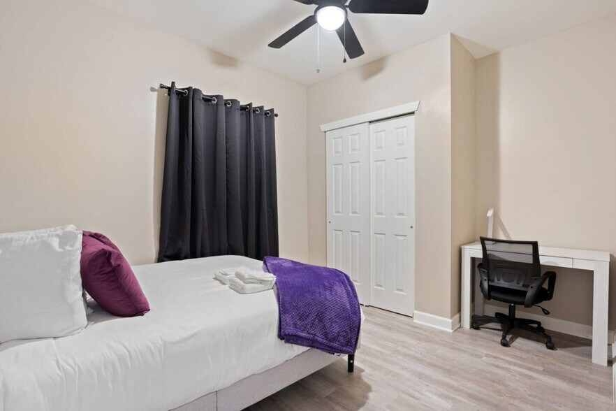 Building Photo - 1523 S East St