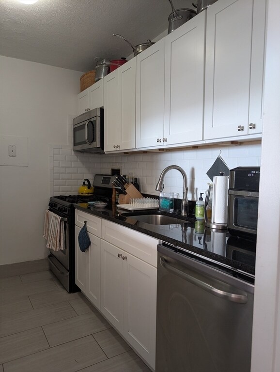 Building Photo - 8 Whittier Pl