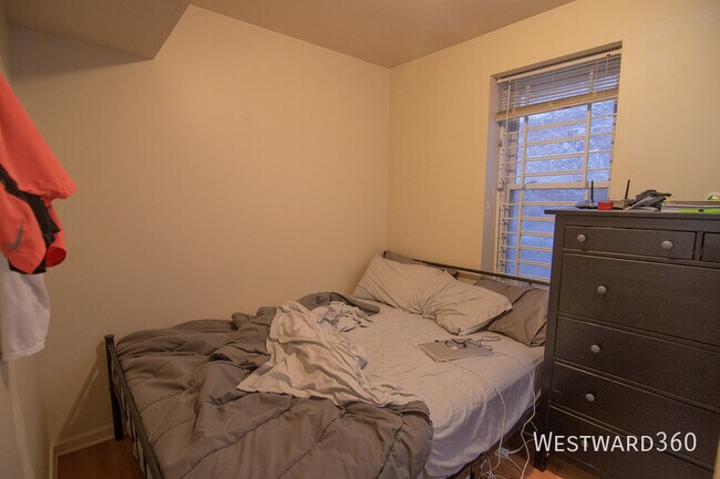 Building Photo - 1756 W Crystal-1R