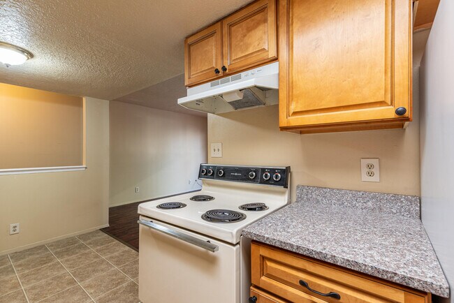 Building Photo - 3528 Tyson Pl NE