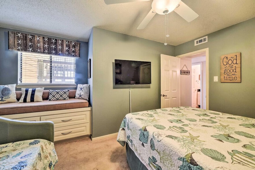 Building Photo - 15425 Fortuna Bay Dr