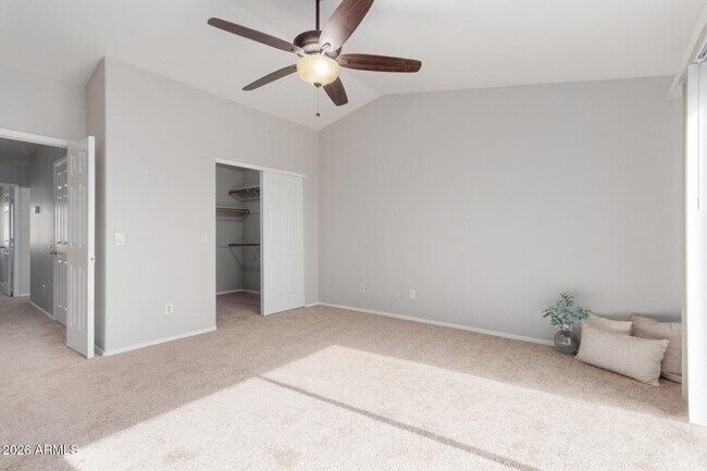 Building Photo - 3611 E Windmere Dr