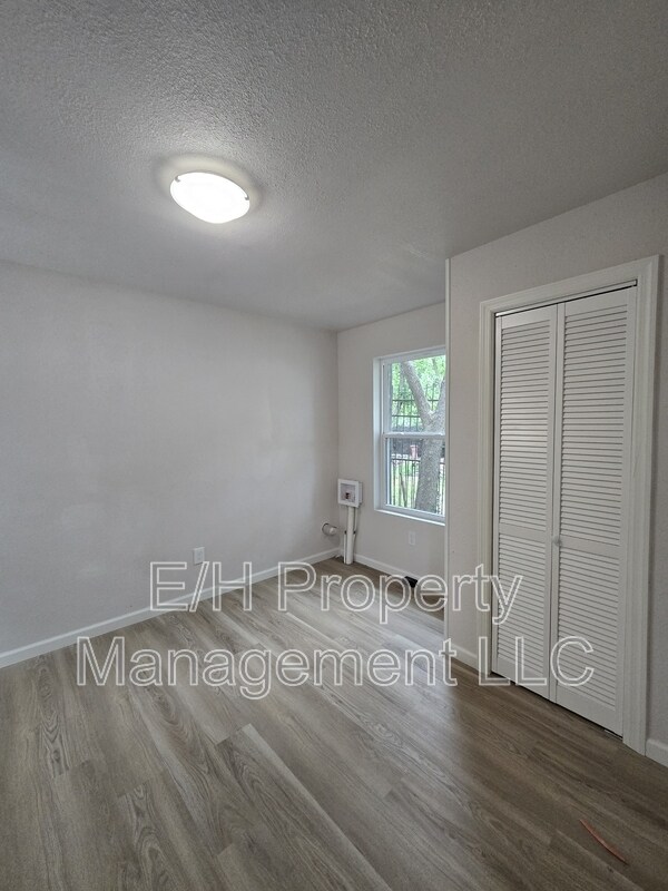 Building Photo - 1031 New York St