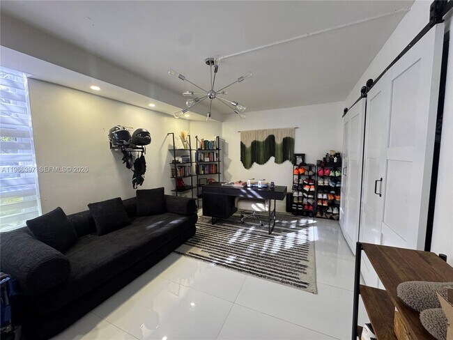 Building Photo - 19195 Mystic Pointe Dr