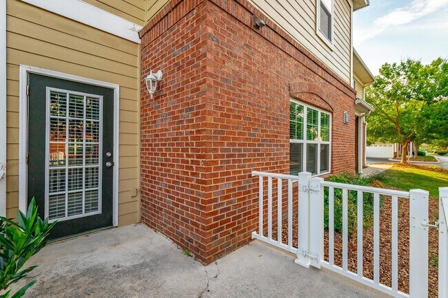 Building Photo - 4102 Regency Ct