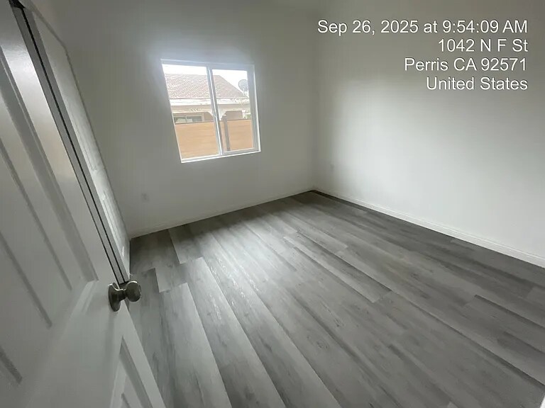 Building Photo - 1054 N F St