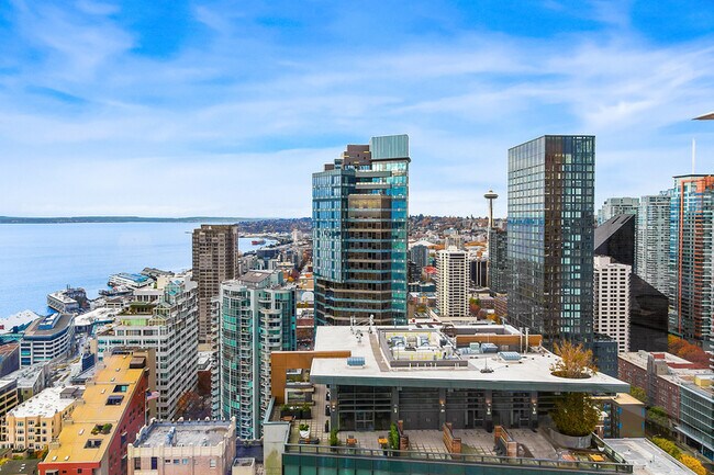 Building Photo - 121 Stewart St