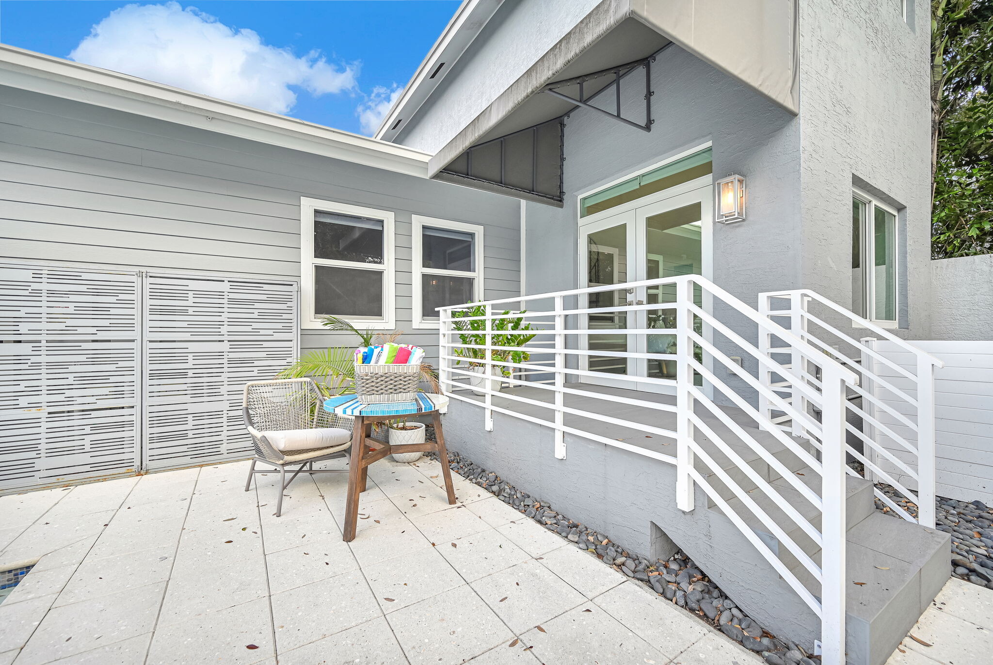 Building Photo - 150 NE 50th Ter