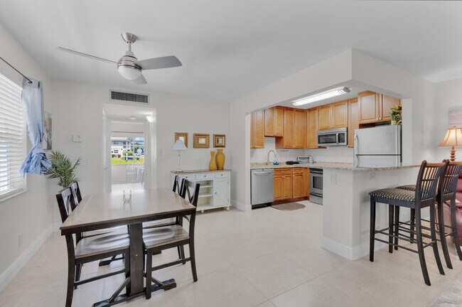 Building Photo - 392 Monaco Ct