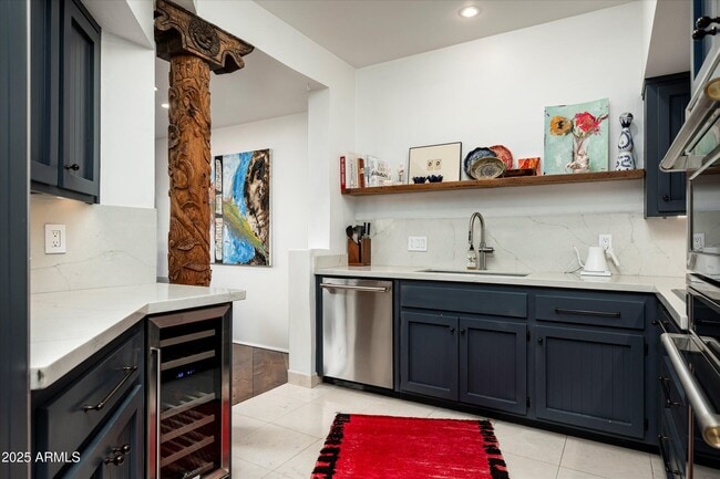 Building Photo - 5101 N Casa Blanca Dr
