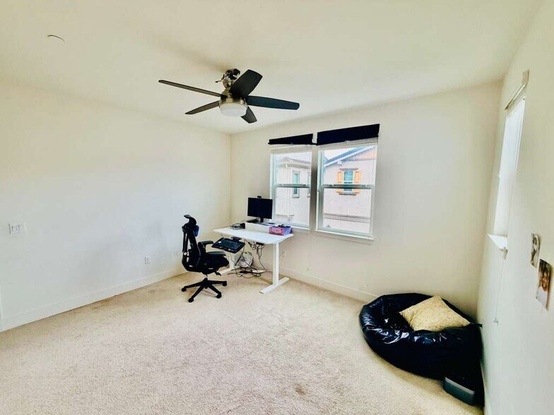 Building Photo - 2617 Alliston Loop