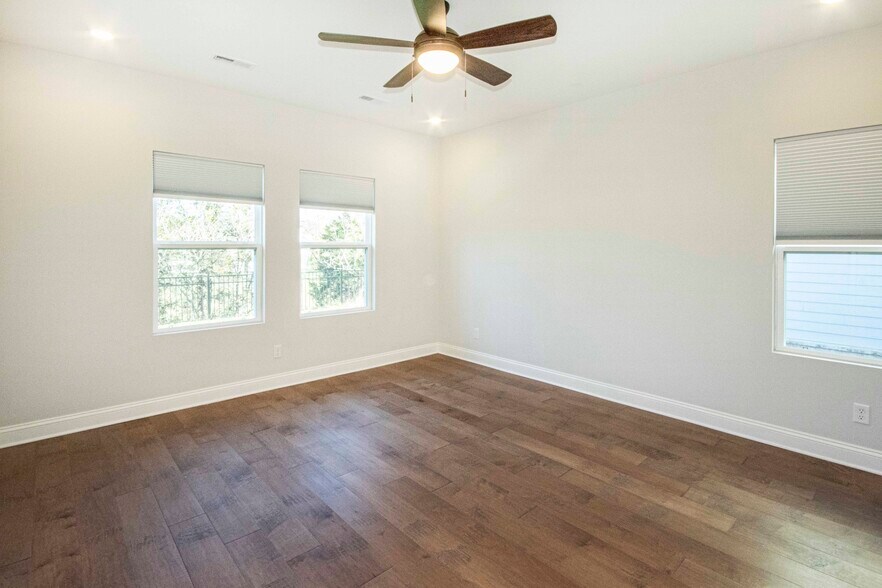 Building Photo - 12717 Duckfoot Ln