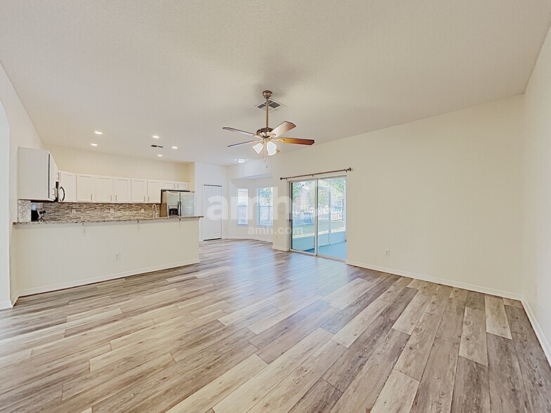 Building Photo - 2219 Darlin Cir