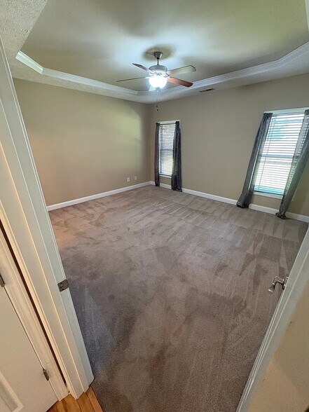 Building Photo - 4009 Quarry Hollow Drive