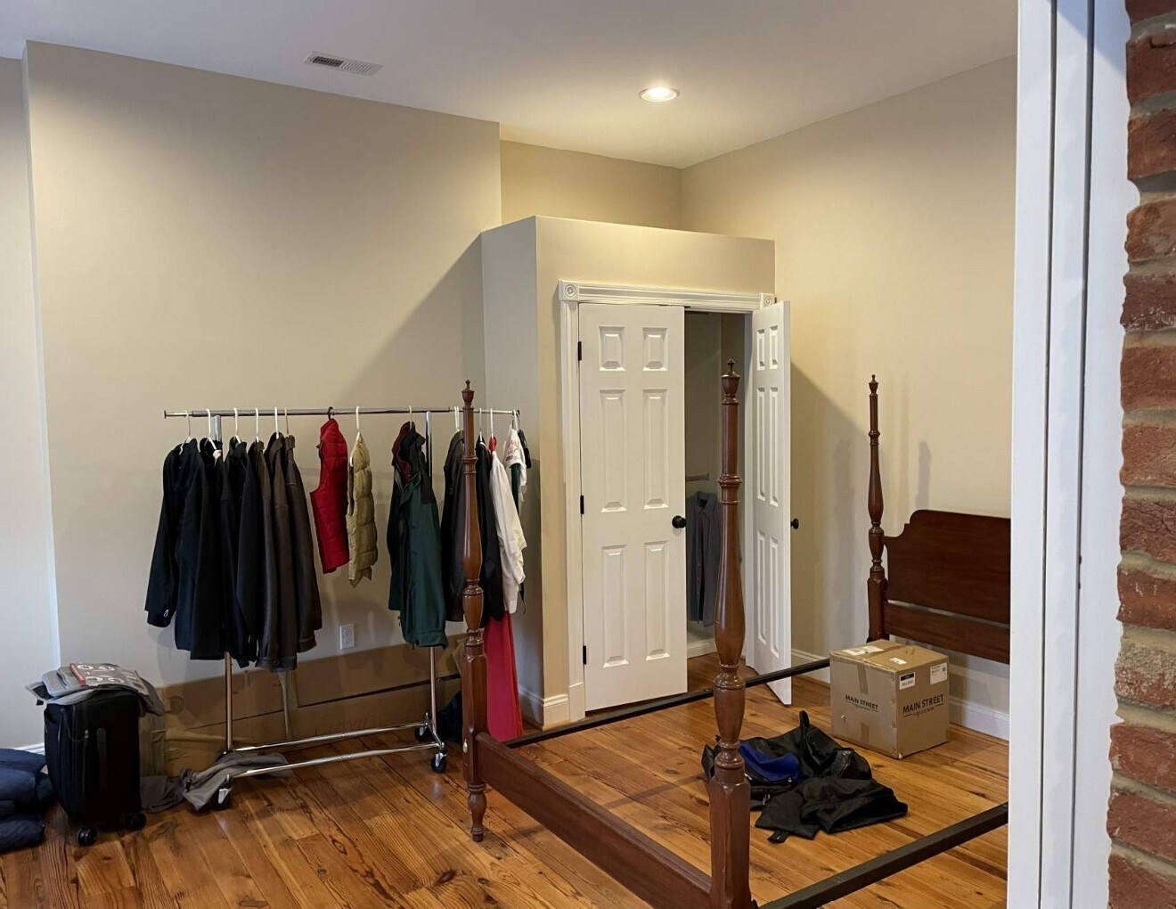 Building Photo - 2553 Buckeystown Pike