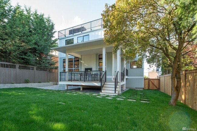 Building Photo - 421 N 63rd St