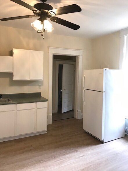 Kitchen (View 1) - 414 E College St