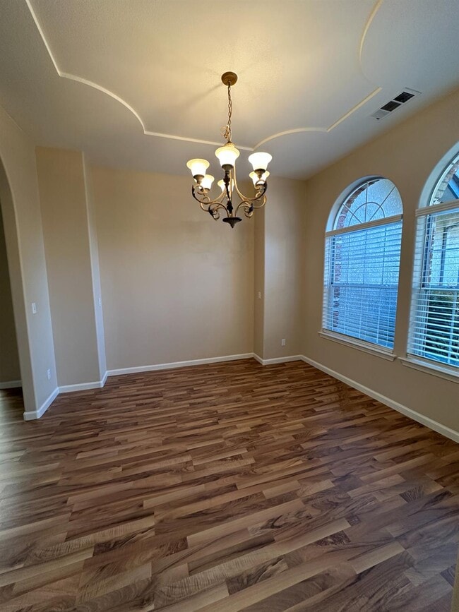 Building Photo - 535 W Decatur Ave