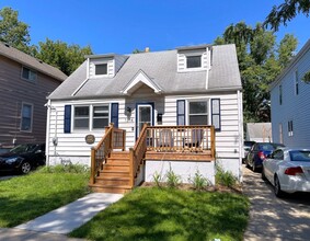 Building Photo - 1314 Milton St