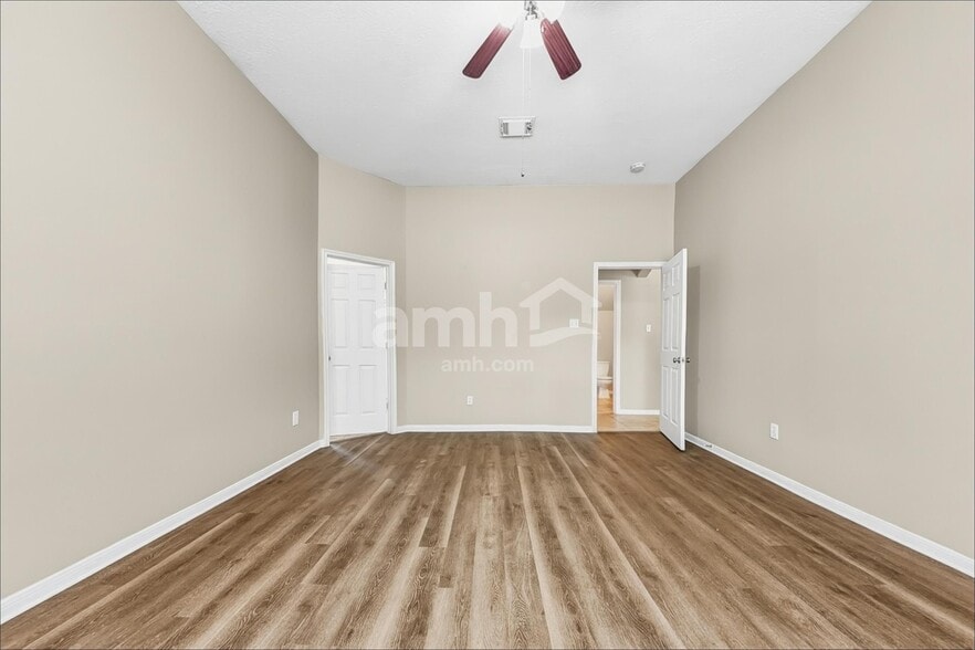 Building Photo - 15311 Forest Creek Farms Dr